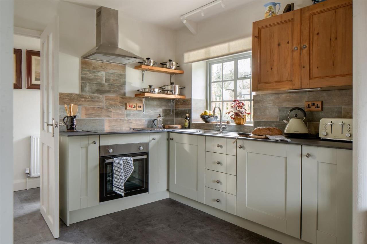 The Stables - Charming 15Th-Century Rural Bolthole Apartamento Newton Abbot Exterior foto